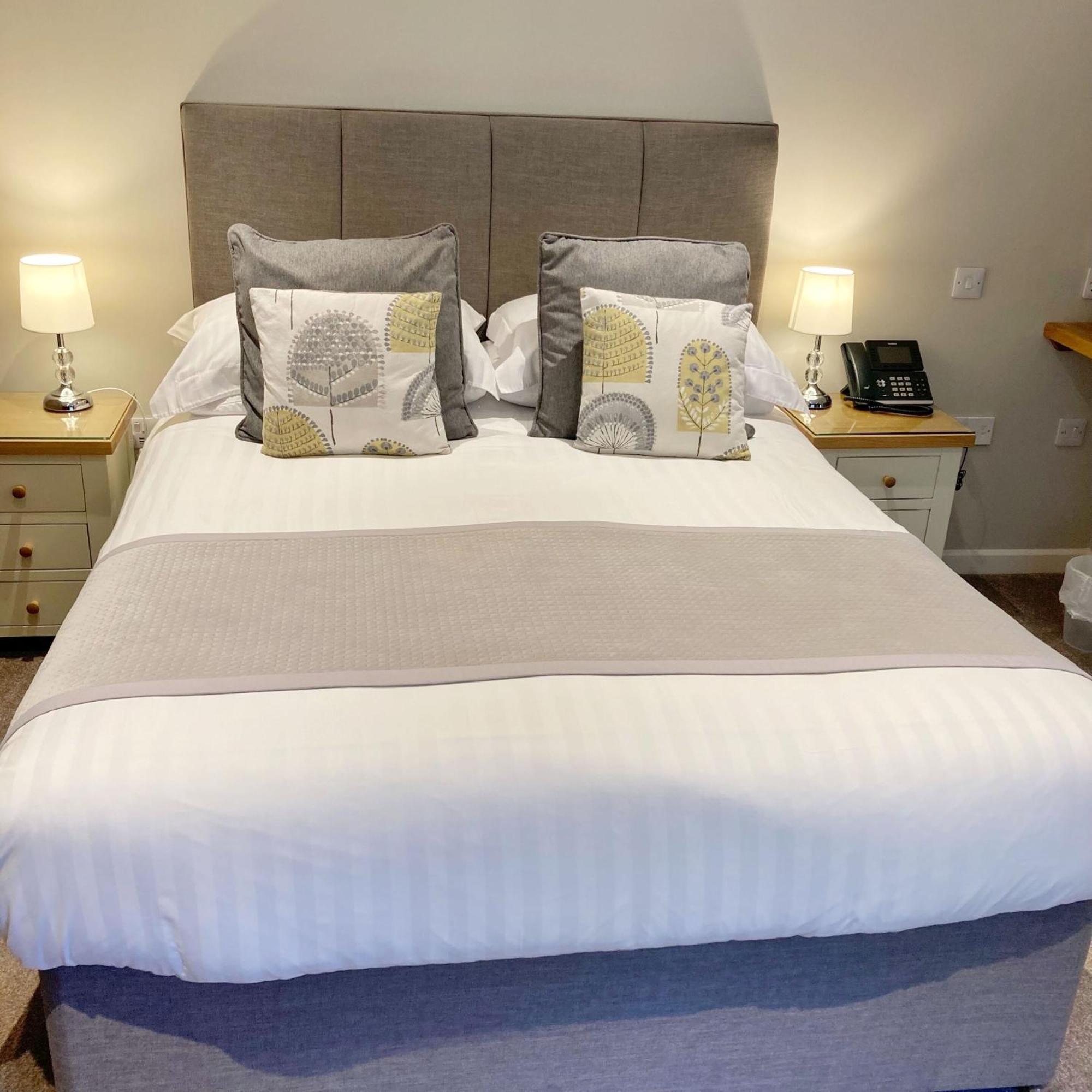 The Britannia Inn & Waves Restaurant St Austell Bilik gambar