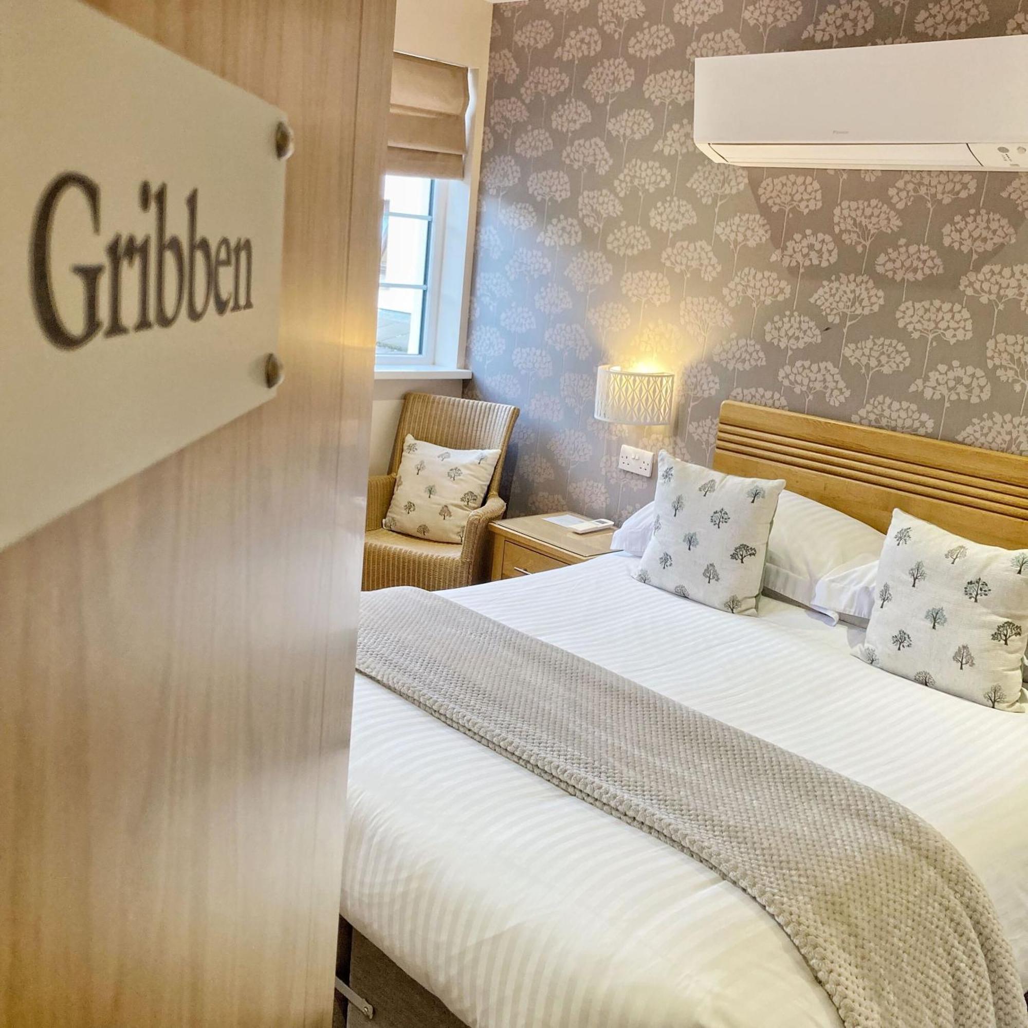 The Britannia Inn & Waves Restaurant St Austell Bilik gambar