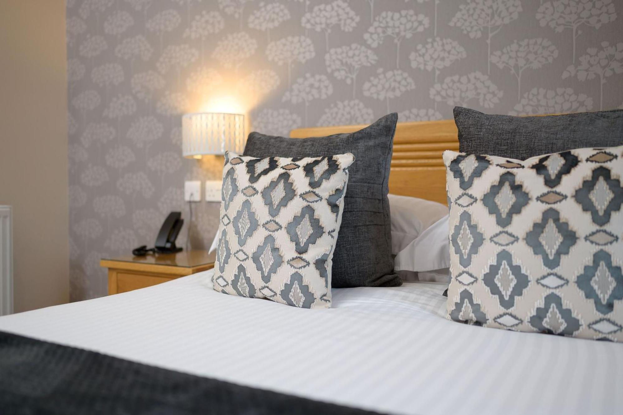 The Britannia Inn & Waves Restaurant St Austell Bilik gambar