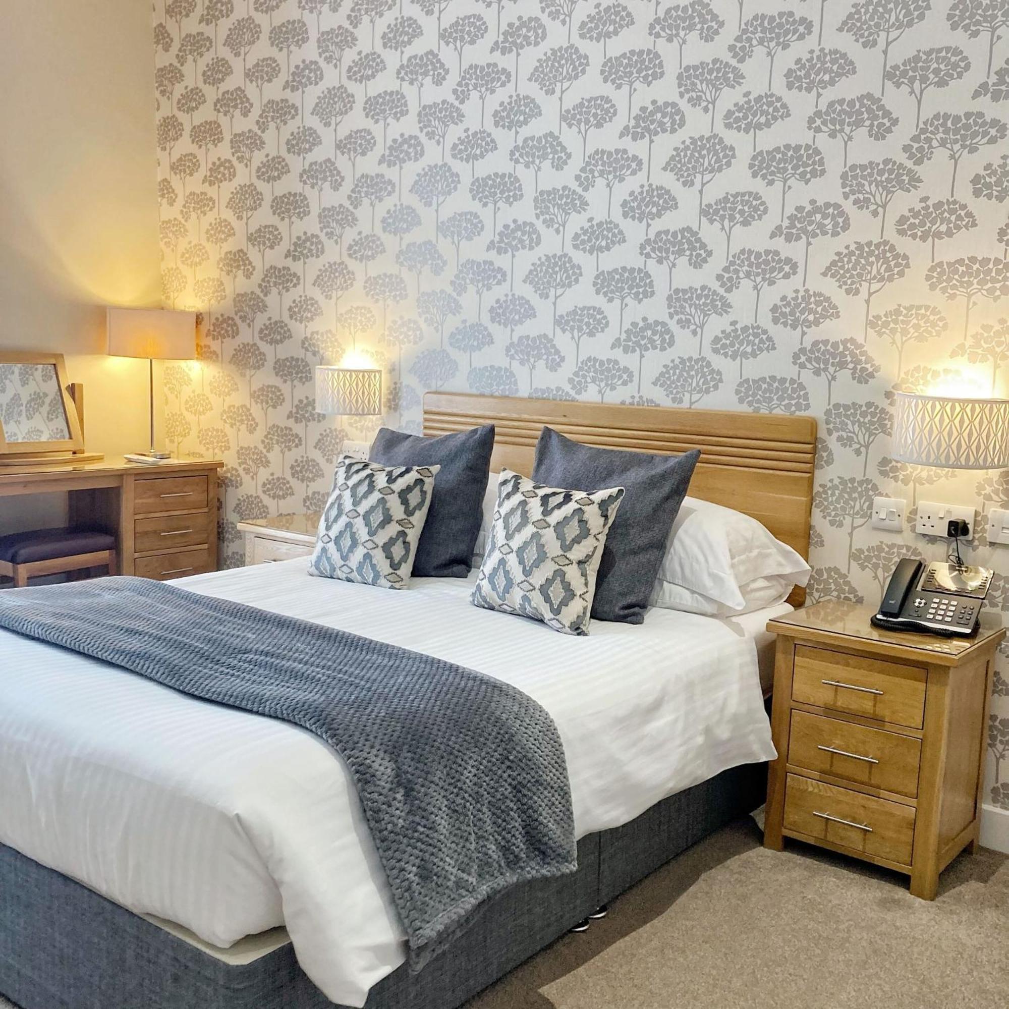 The Britannia Inn & Waves Restaurant St Austell Bilik gambar