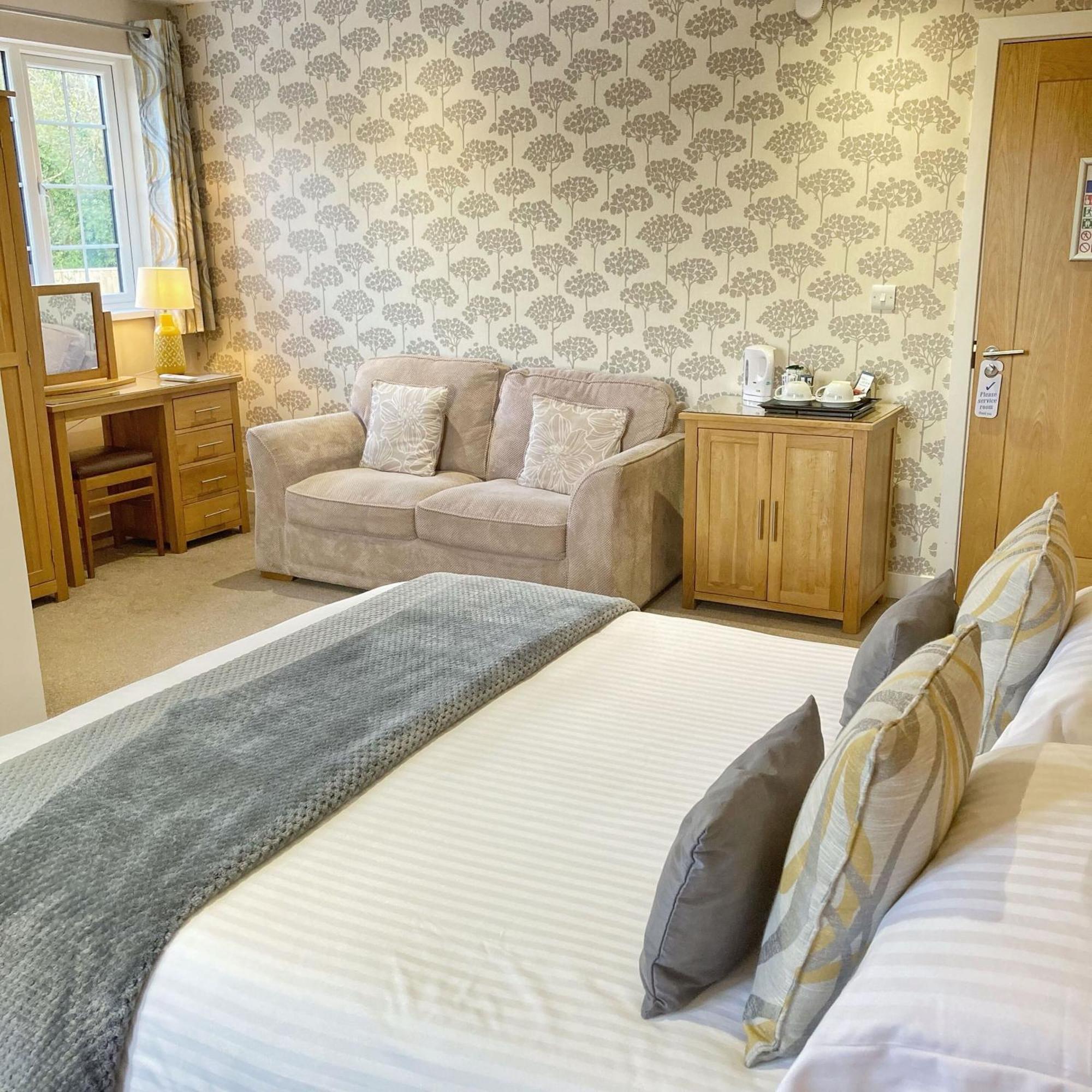 The Britannia Inn & Waves Restaurant St Austell Bilik gambar
